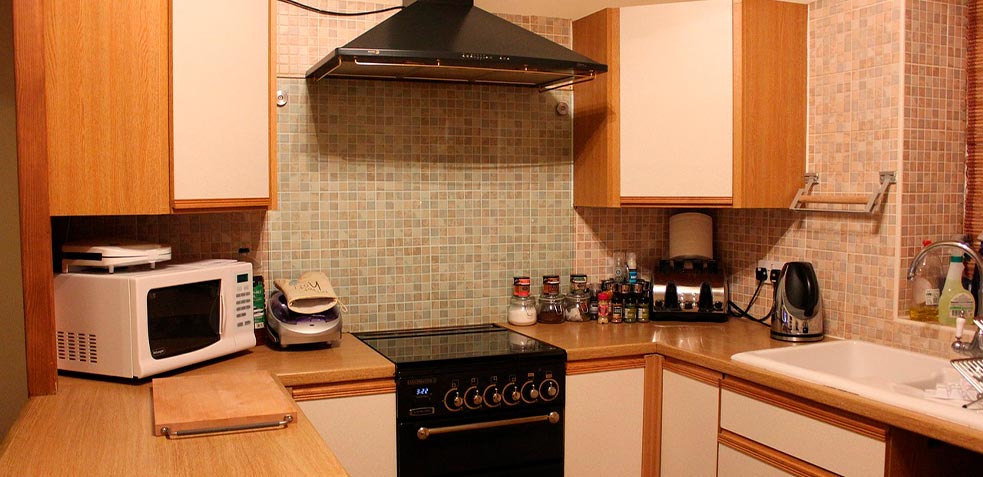 como-limpiar-un-microondas-muy-sucio