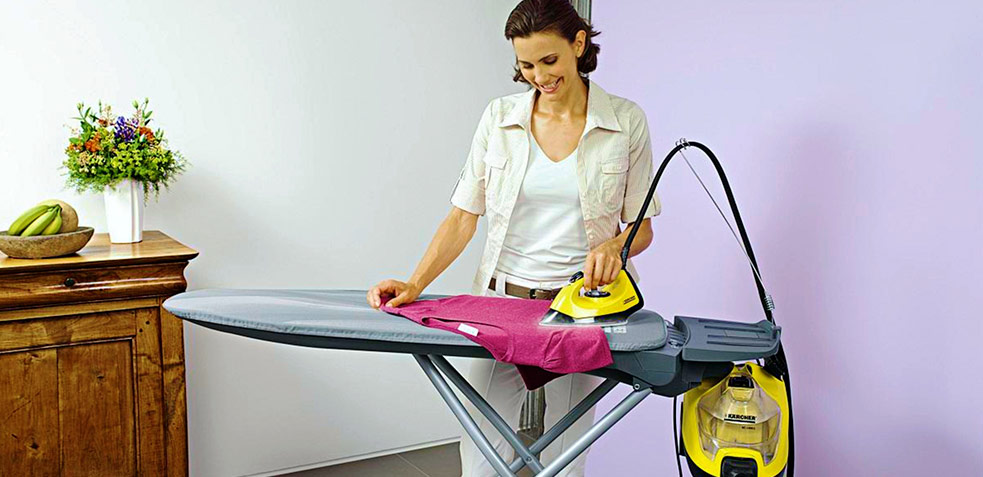 Cómo limpiar la plancha de la ropa, su depósito y arreglar la suela quemada